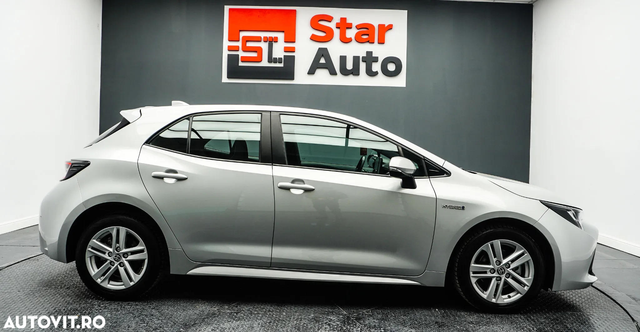 Toyota Corolla 1.8 HSD Dynamic - 11
