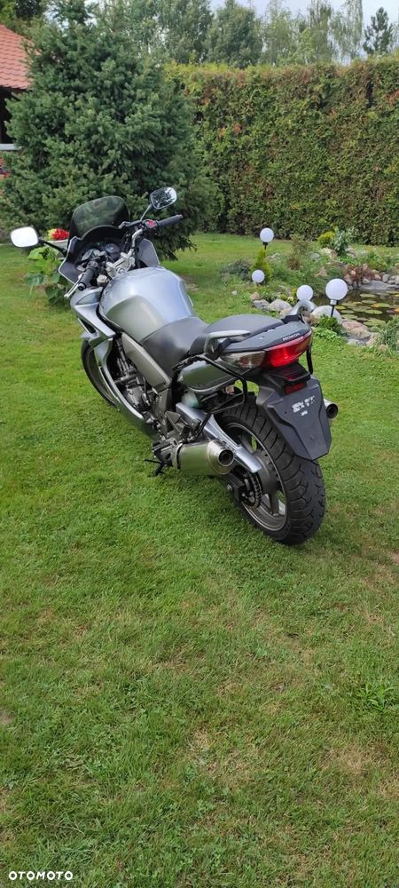 Honda CBF - 2