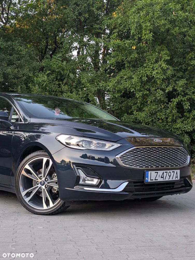 Ford Fusion - 5