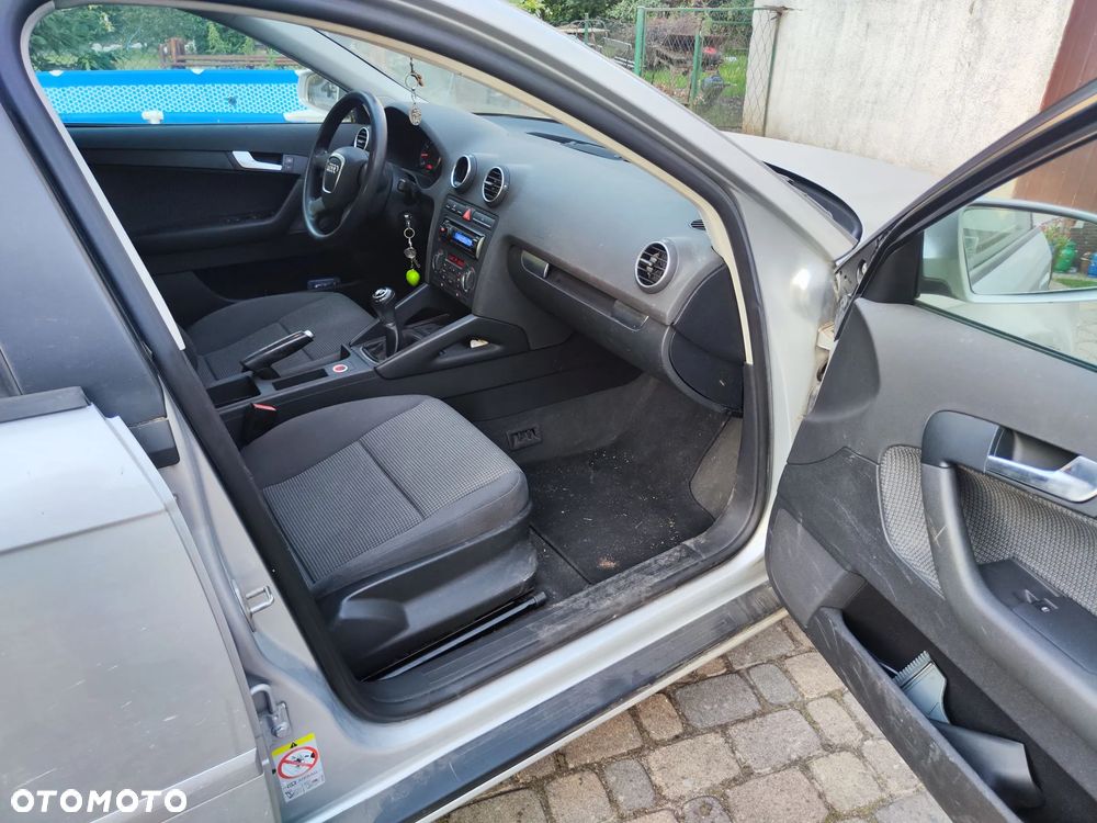 Audi A3 Sportback - 12