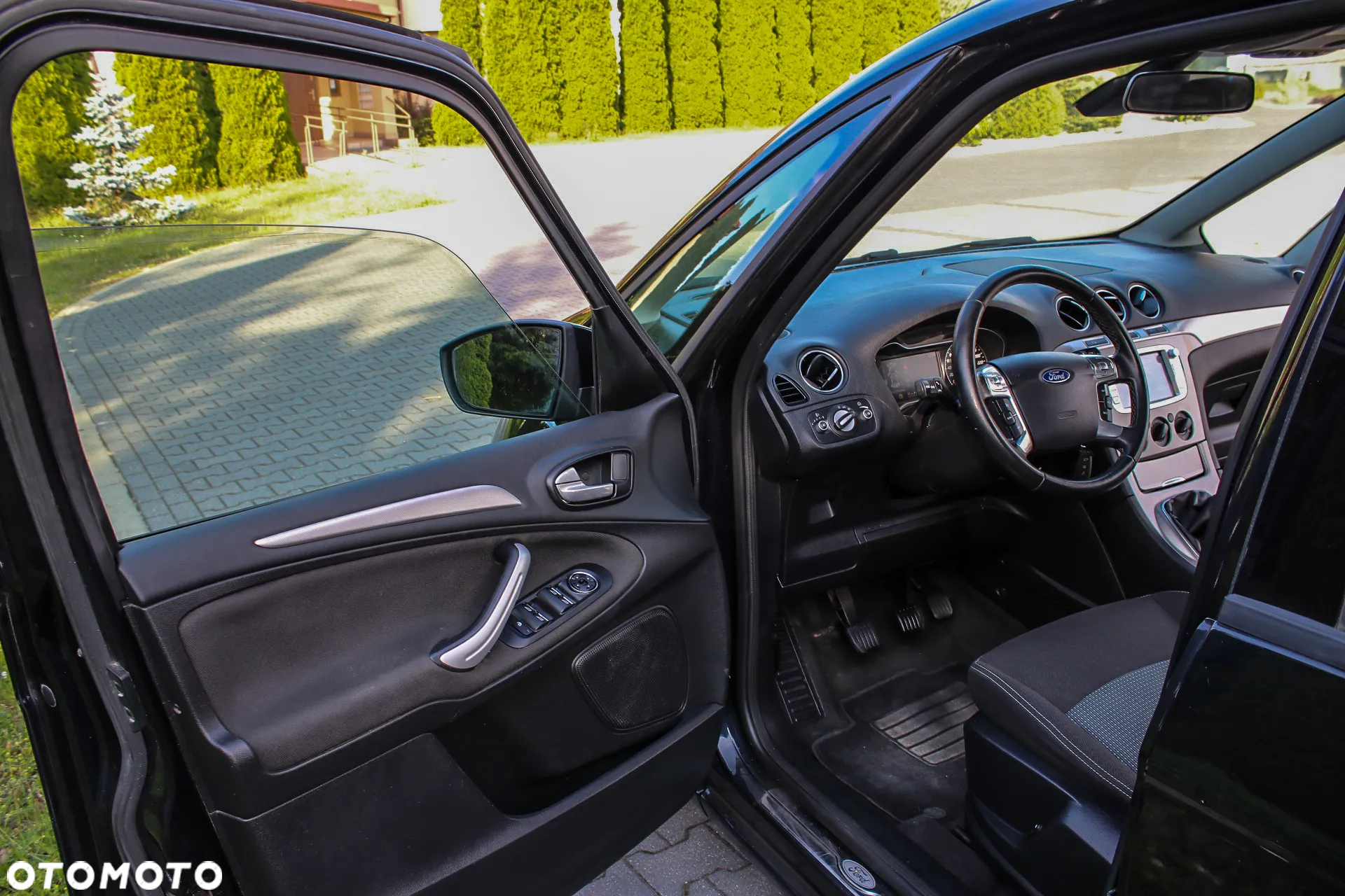 Ford Galaxy 2.0 Concept - 28