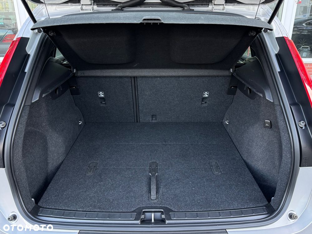 Volvo XC 40 - 26