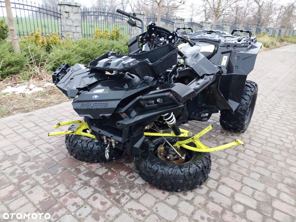Polaris Sportsman - 1