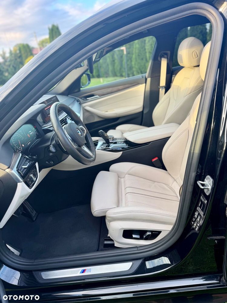 BMW Seria 5 530i xDrive GPF M Sport sport - 26
