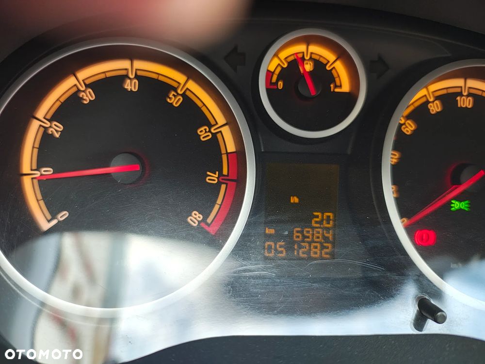 Opel Corsa 1.2 16V (ecoFLEX) Edition - 12