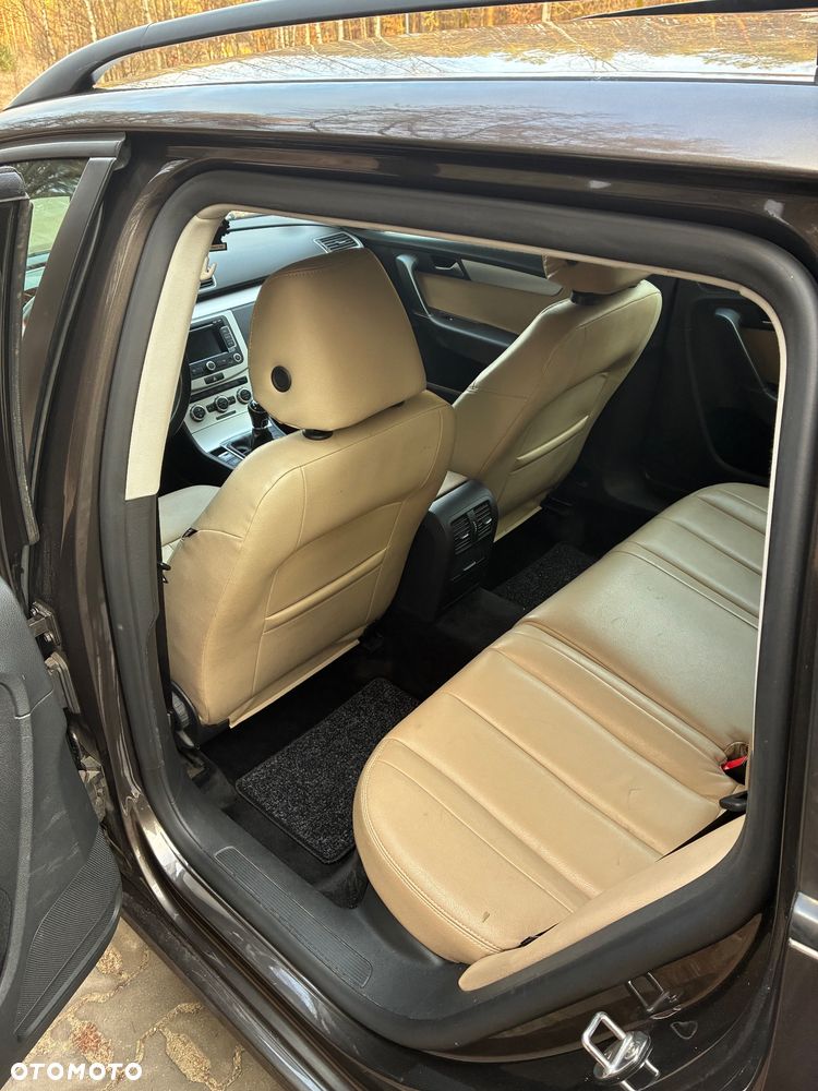 Volkswagen Passat 1.6 TDI BlueMotion - 12