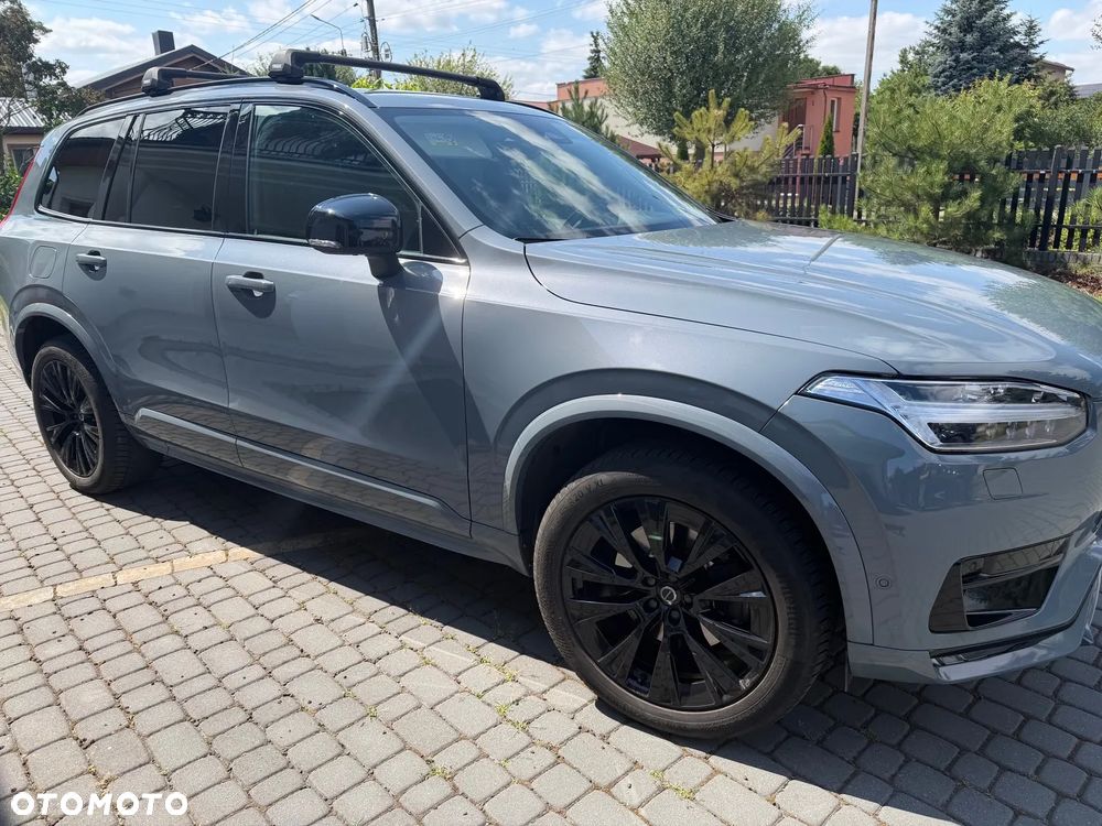 Volvo XC 90 B5 D AWD Plus Dark - 2