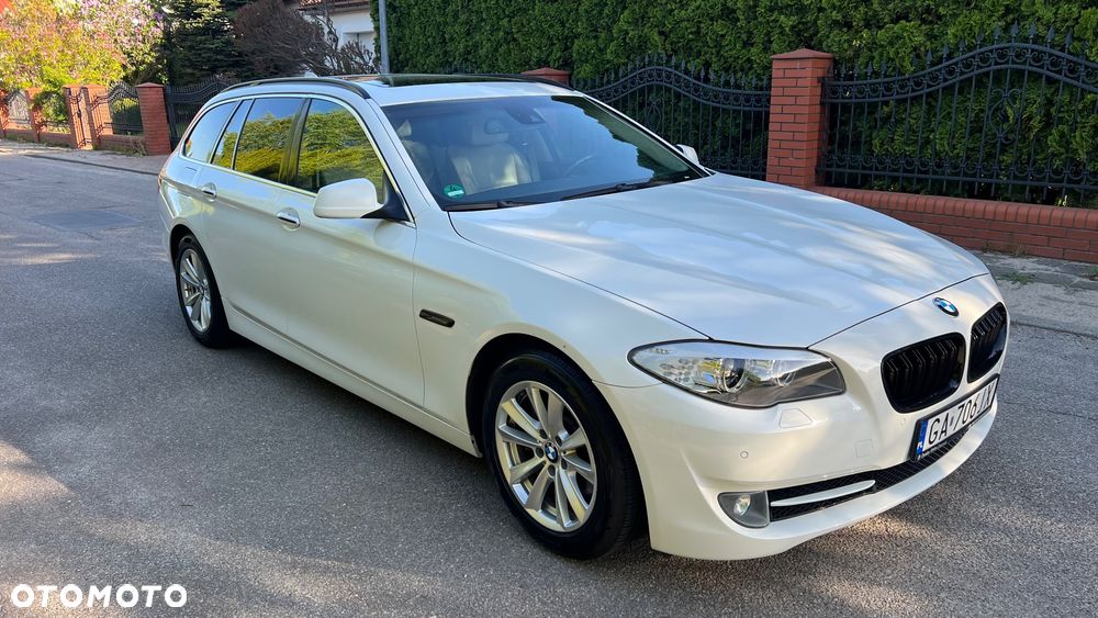 BMW Seria 5 525d Sport-Aut - 1