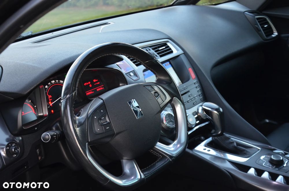 Citroën DS5 HDi 165 Business - 15