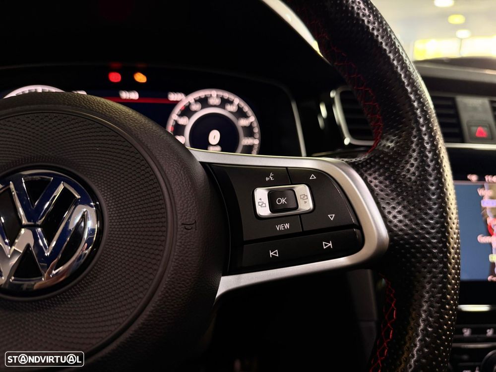 VW Golf GTI TCR 2.0 TSI OPF DSG - 32