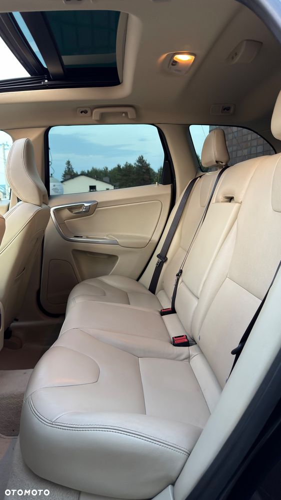 Volvo XC 60 D4 AWD Summum - 8