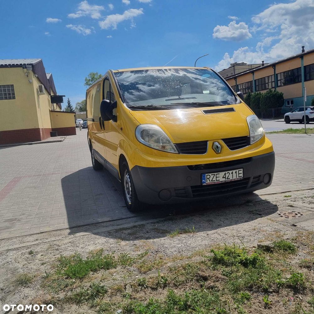 Renault Trafic - 2