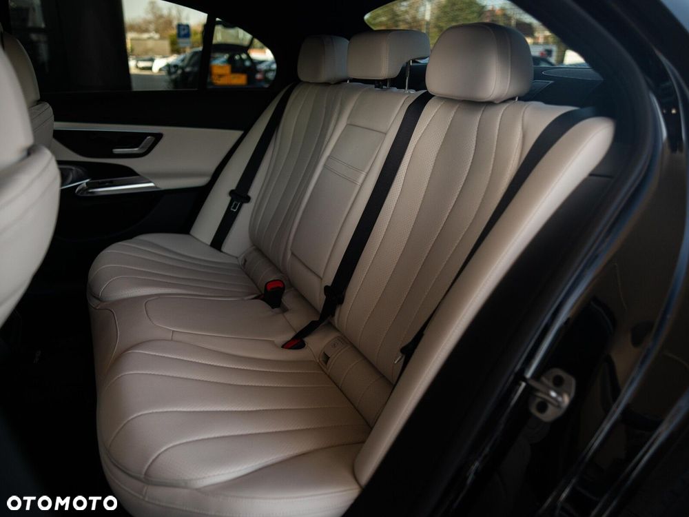 Mercedes-Benz Klasa E - 12