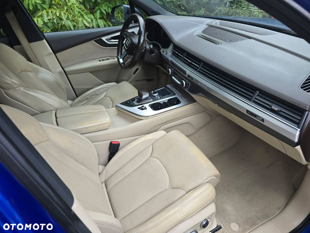 Audi SQ7 4.0 TDI Quattro Tiptr - 25