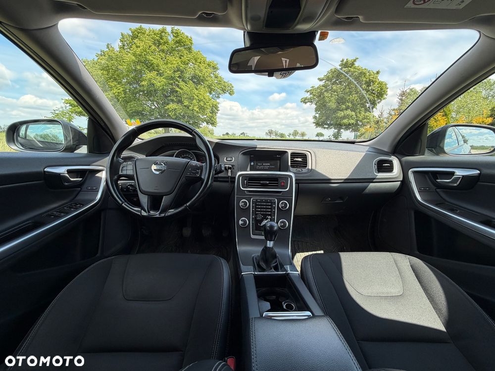 Volvo V60 D2 Edition Pro - 8