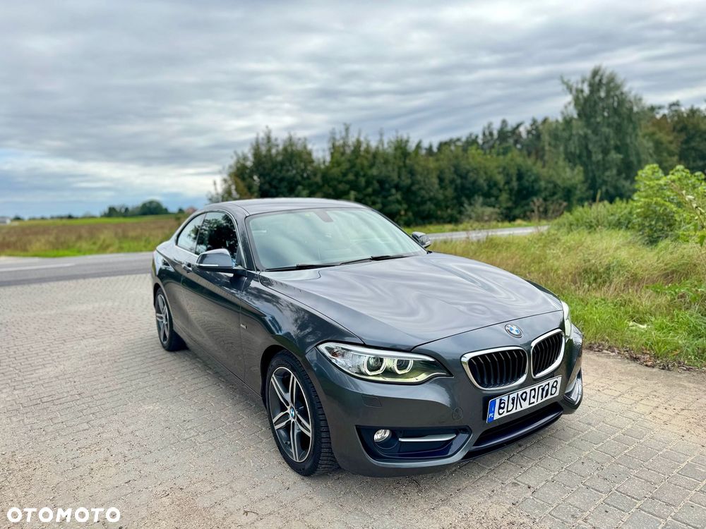 BMW Seria 2 218d Sport Line - 2