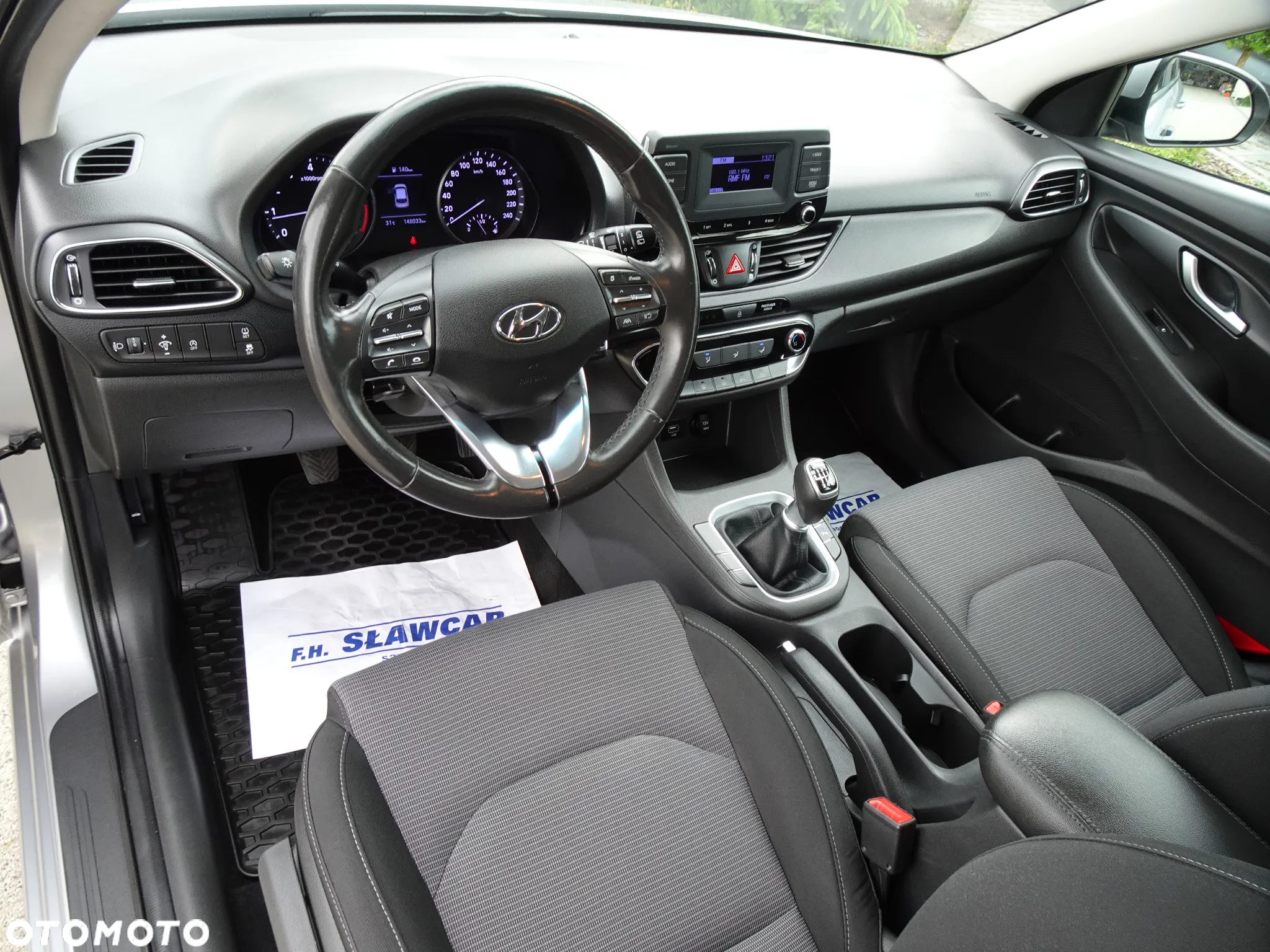 Hyundai i30 1.5 DPI Classic + - 21