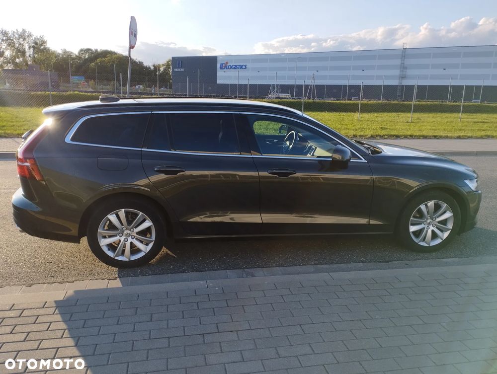 Volvo V60 B3 B Momentum - 12