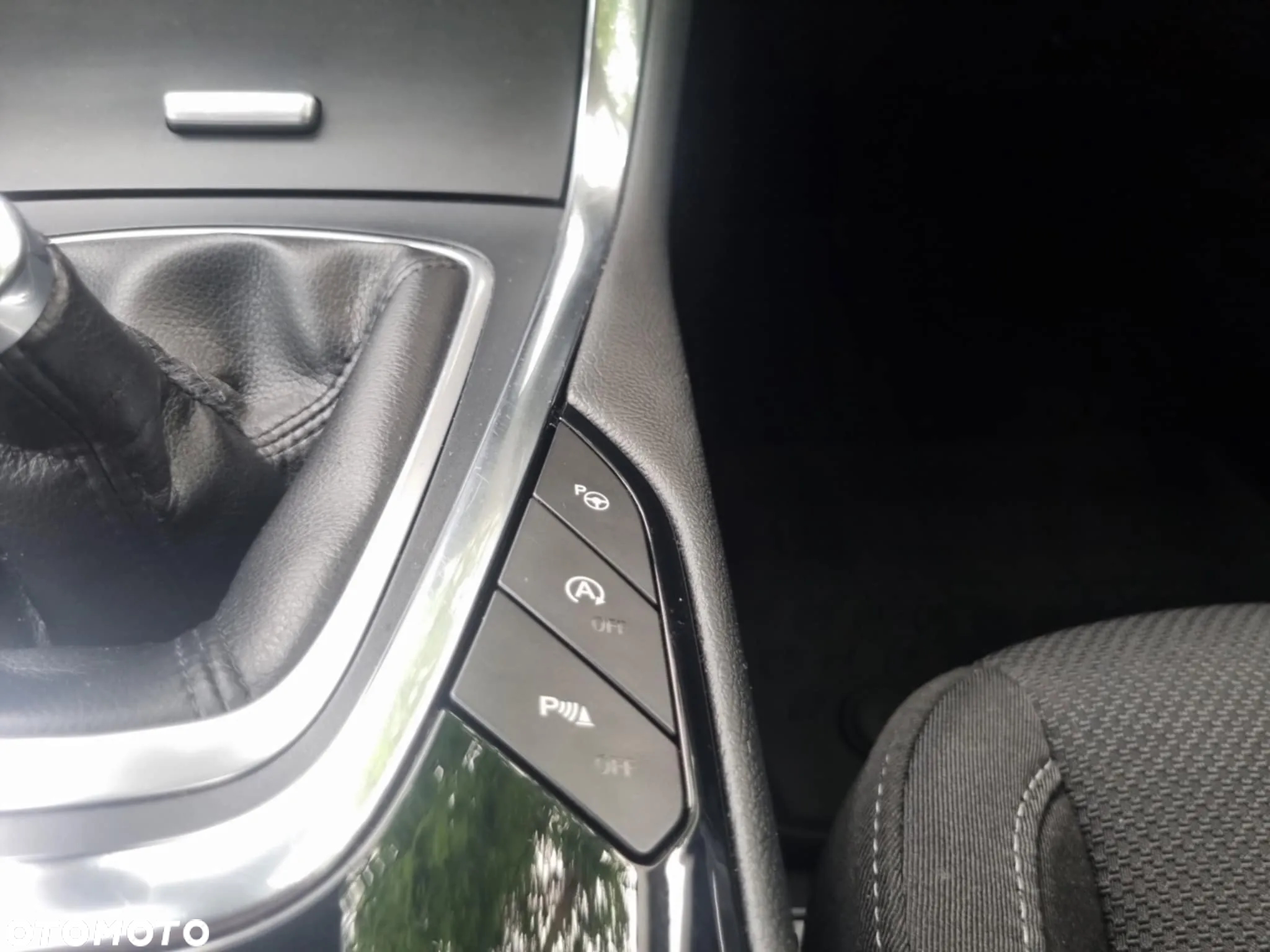 Ford S-Max - 14