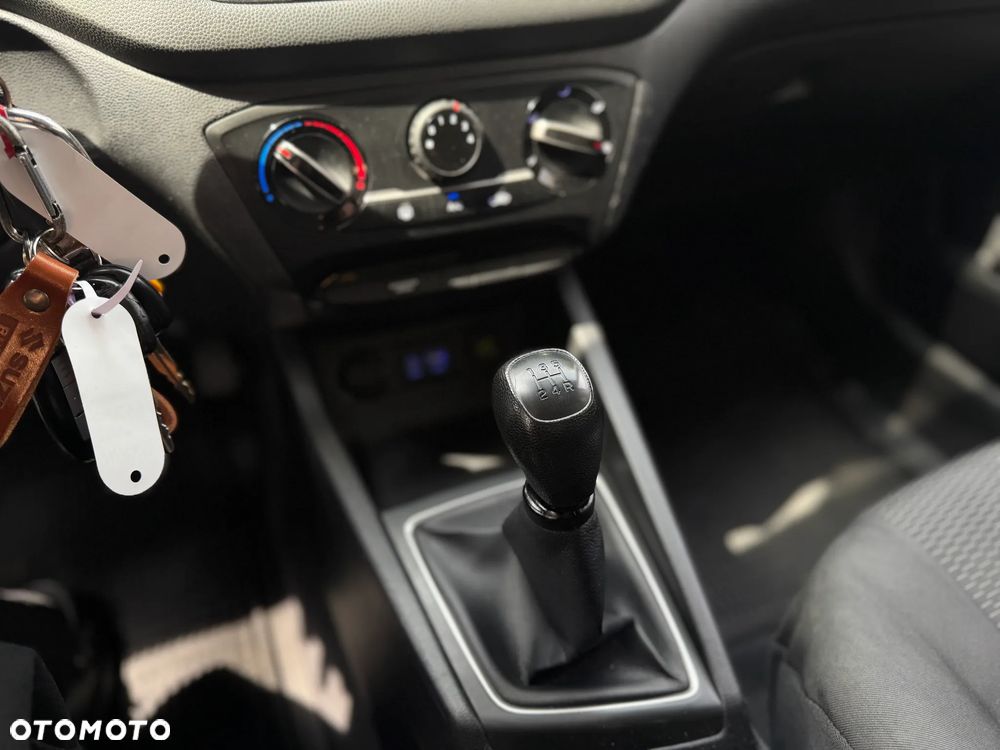 Hyundai i20 1.2 Classic Plus - 21