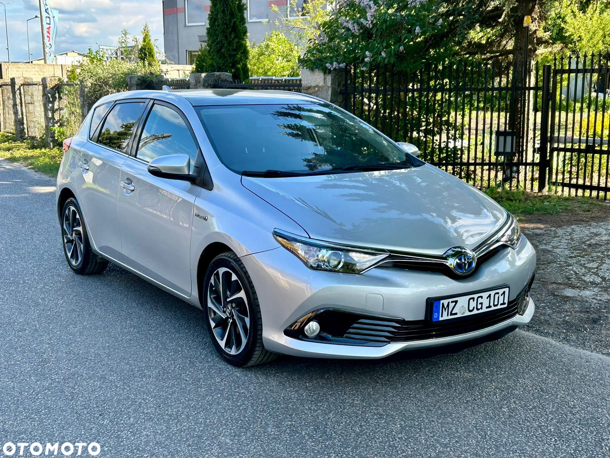 Toyota Auris - 2