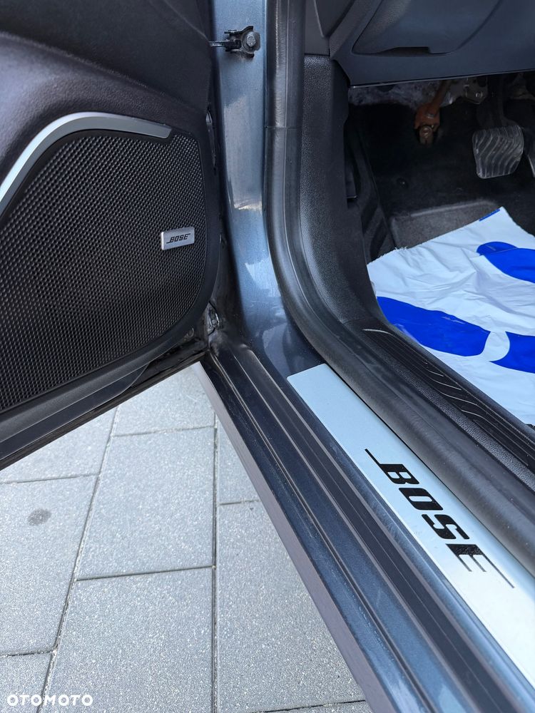 Renault Megane ENERGY TCe 140 EDC BOSE EDITION - 37