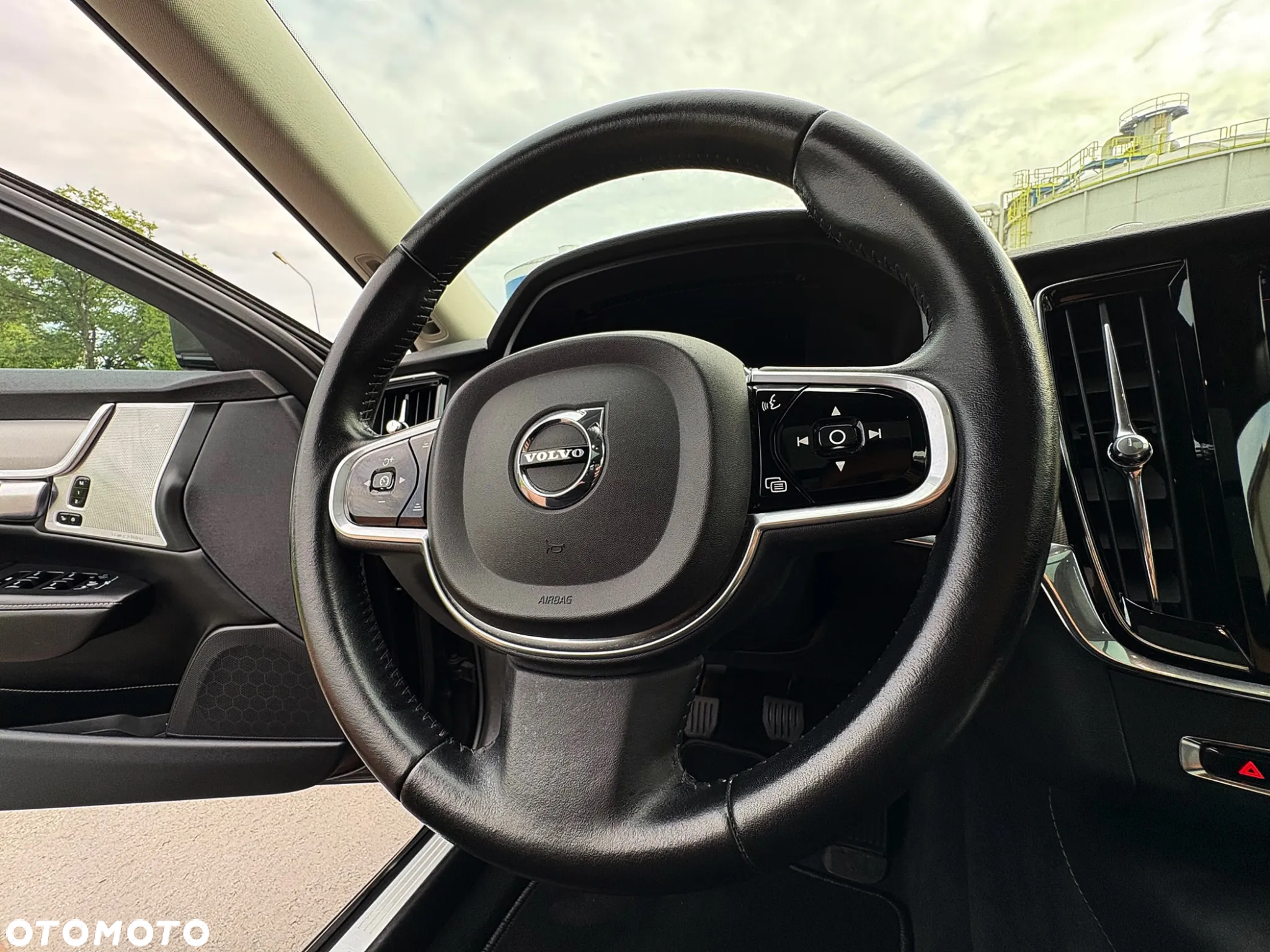 Volvo V90 D4 Inscription - 31
