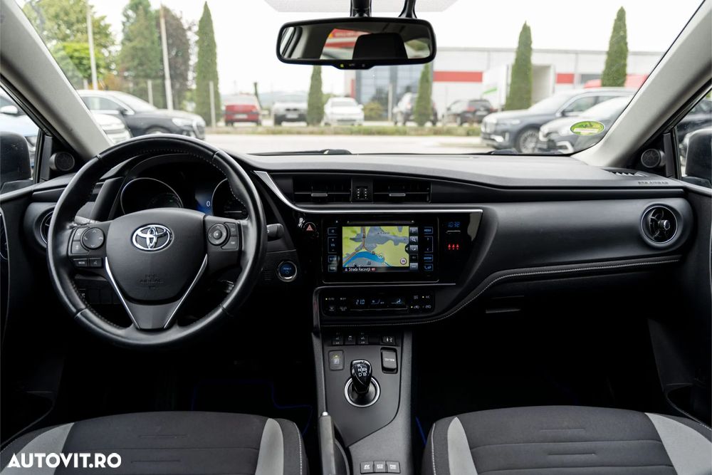 Toyota Auris 1.8 VVT-i Hybrid Automatik Touring Sports Edition - 6
