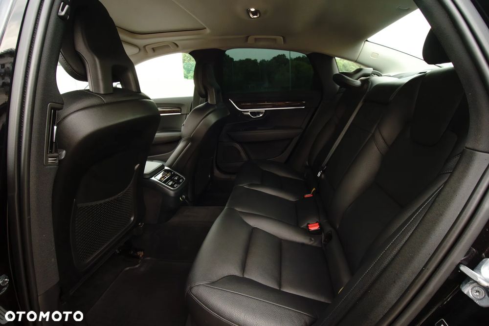 Volvo S90 T5 Momentum - 12