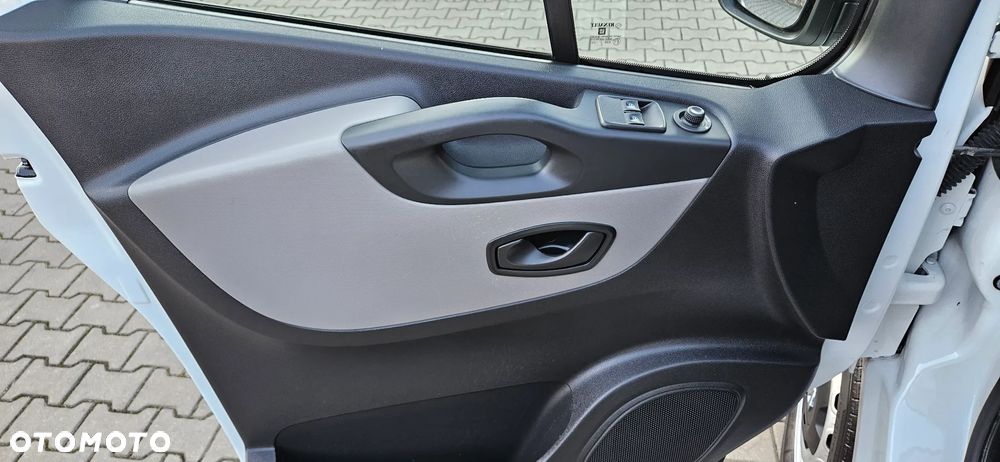 Renault Trafic - 19