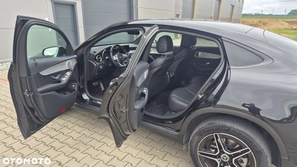 Mercedes-Benz GLC 300 de 4Matic 9G-TRONIC AMG Line - 14