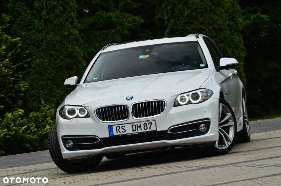 BMW Seria 5 520d Touring Luxury Line - 9