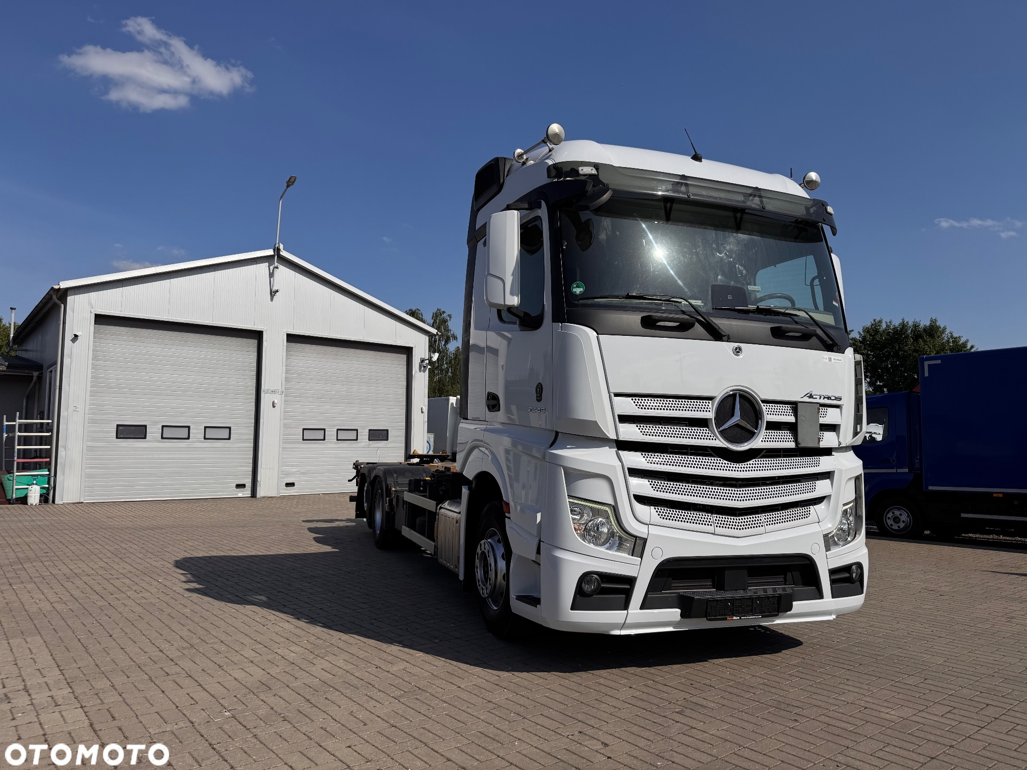 Mercedes-Benz Actros - 13