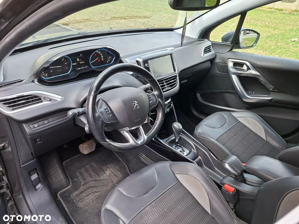 Peugeot 2008 PureTech 110 GPF Stop&Start EAT6 Allure - 8