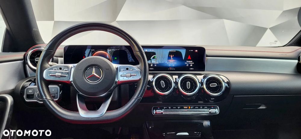 Mercedes-Benz CLA 180 d AMG Line 7G-DCT - 20