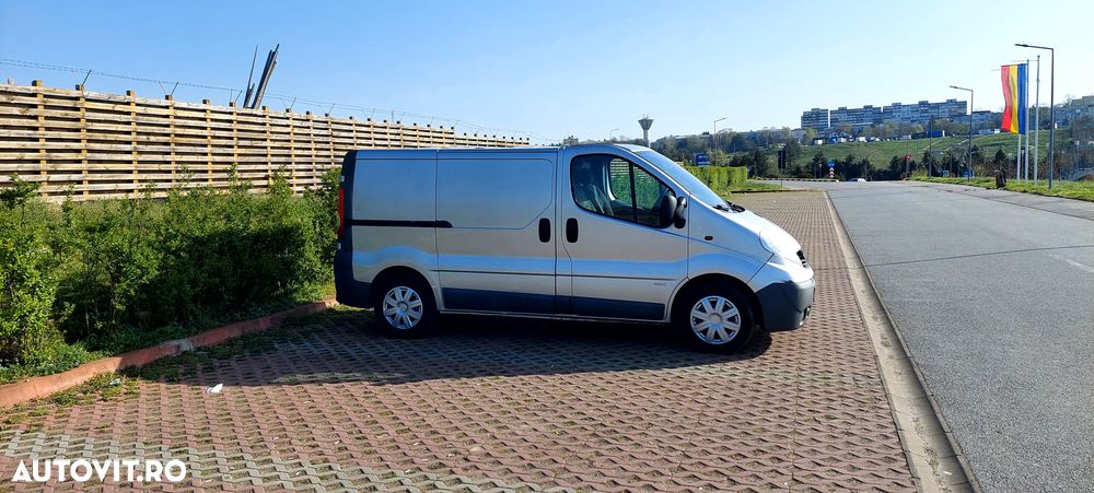 Opel Vivaro L1H1 - 2