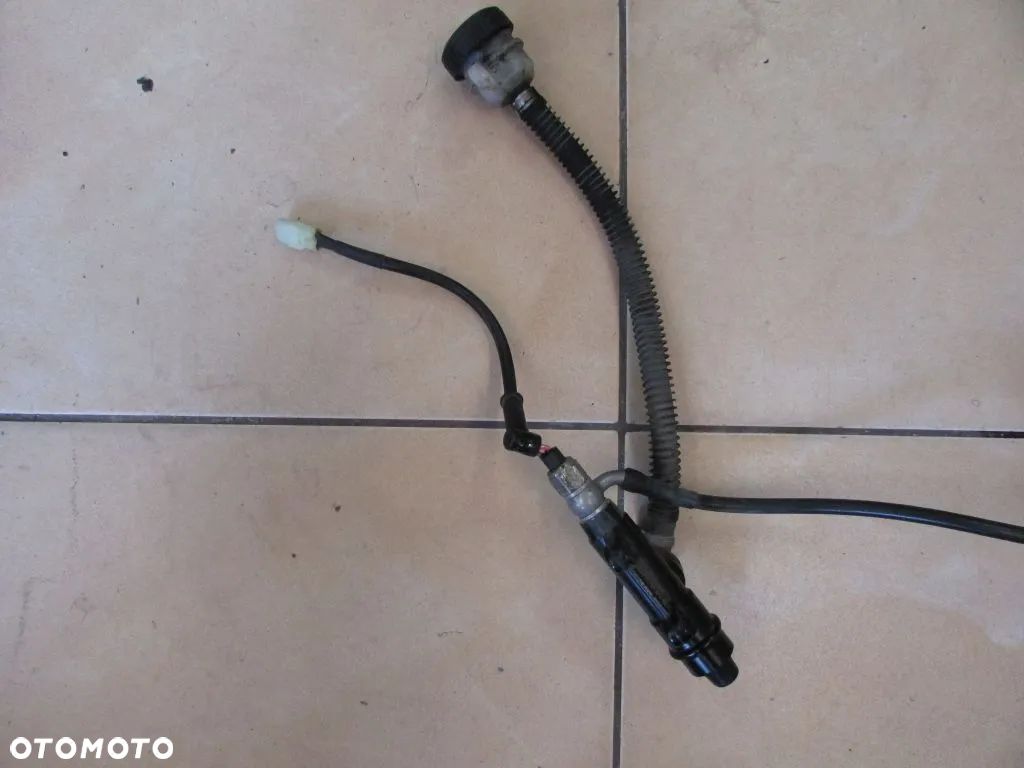 Benelli Imperiale 400 pompa hamulcowa tył - 1