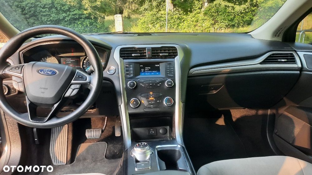 Ford Fusion - 10