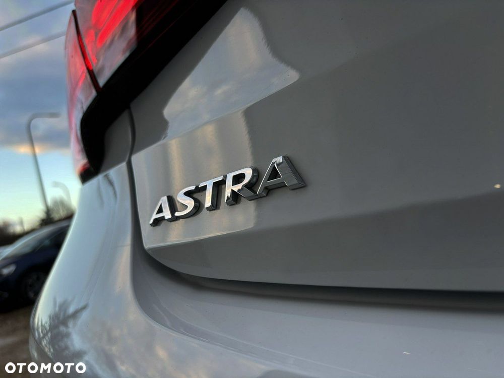 Opel Astra 1.4 T Dynamic - 11