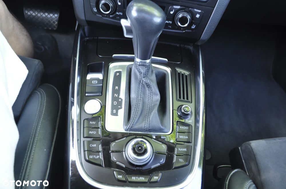 Audi Q5 2.0 TDI Quattro S tronic - 16