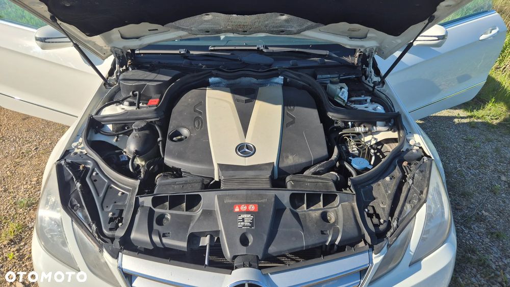 Mercedes-Benz Klasa E 350 CDI BlueEff - 23