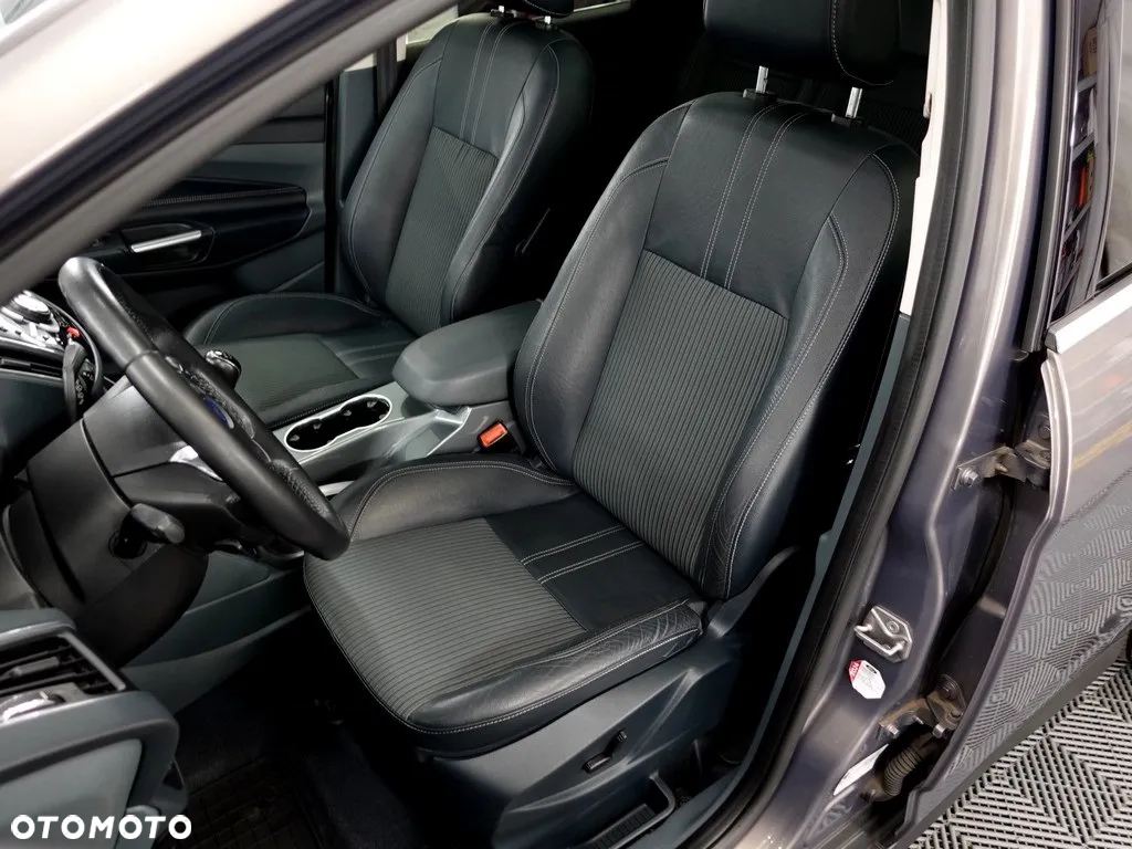 Ford C-MAX 2.0 TDCi Titanium - 12