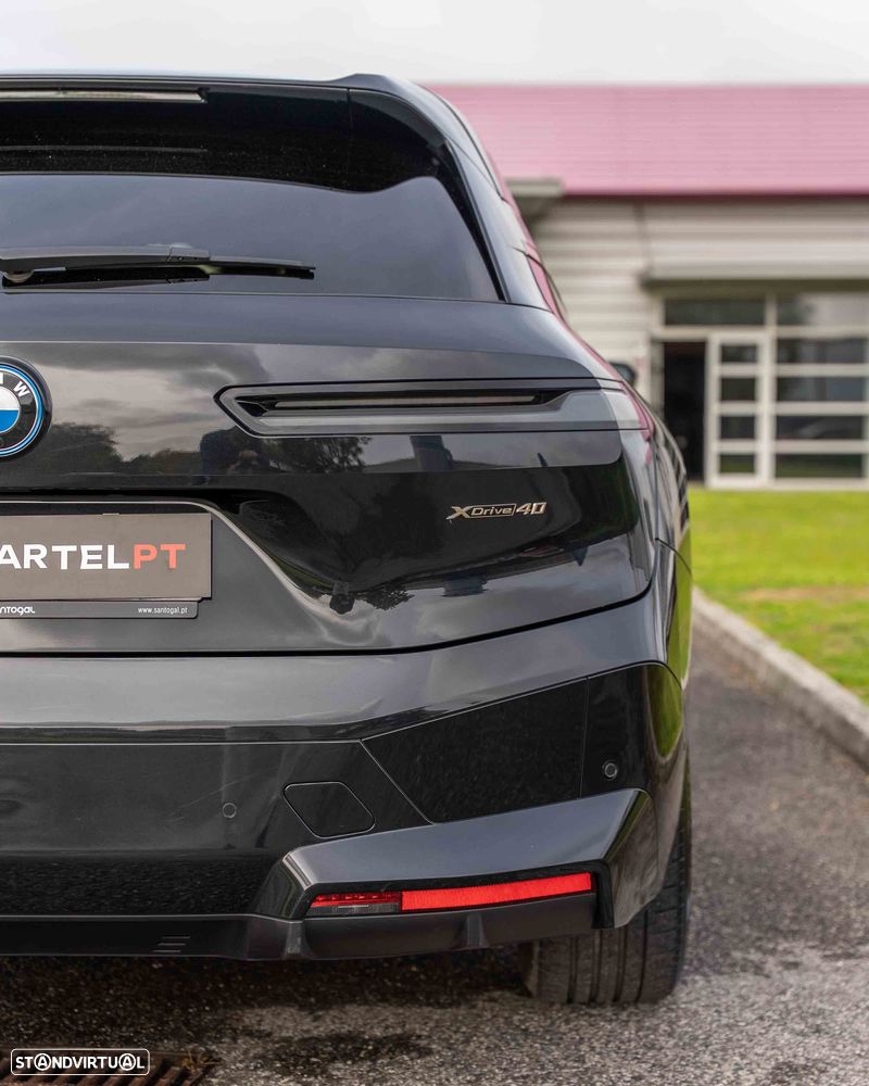 BMW iX xDrive40 - 32