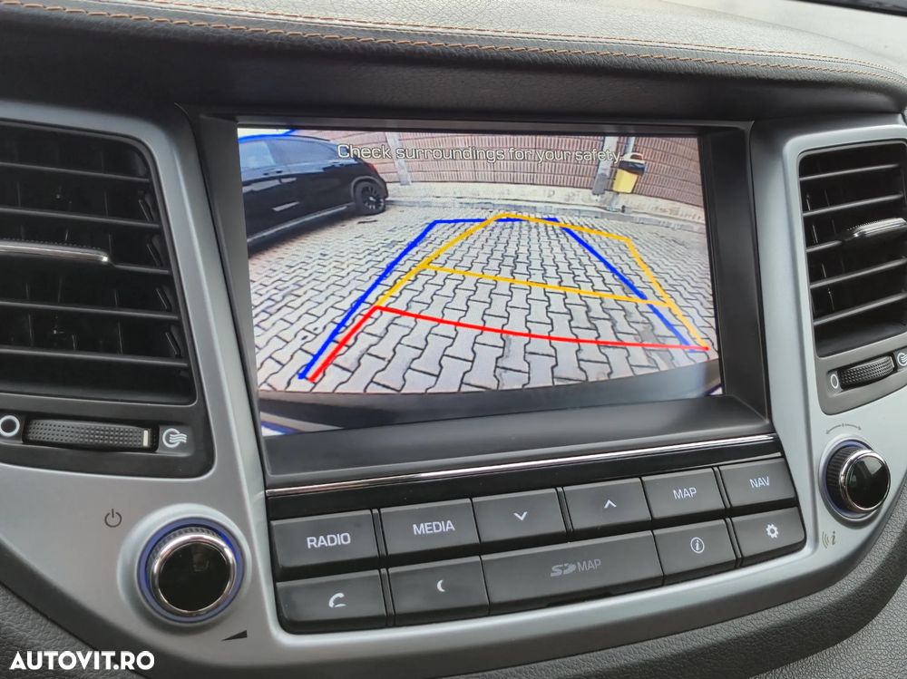 Hyundai Tucson 2.0 CRDI 4WD Automatik 25 Jahre - 17