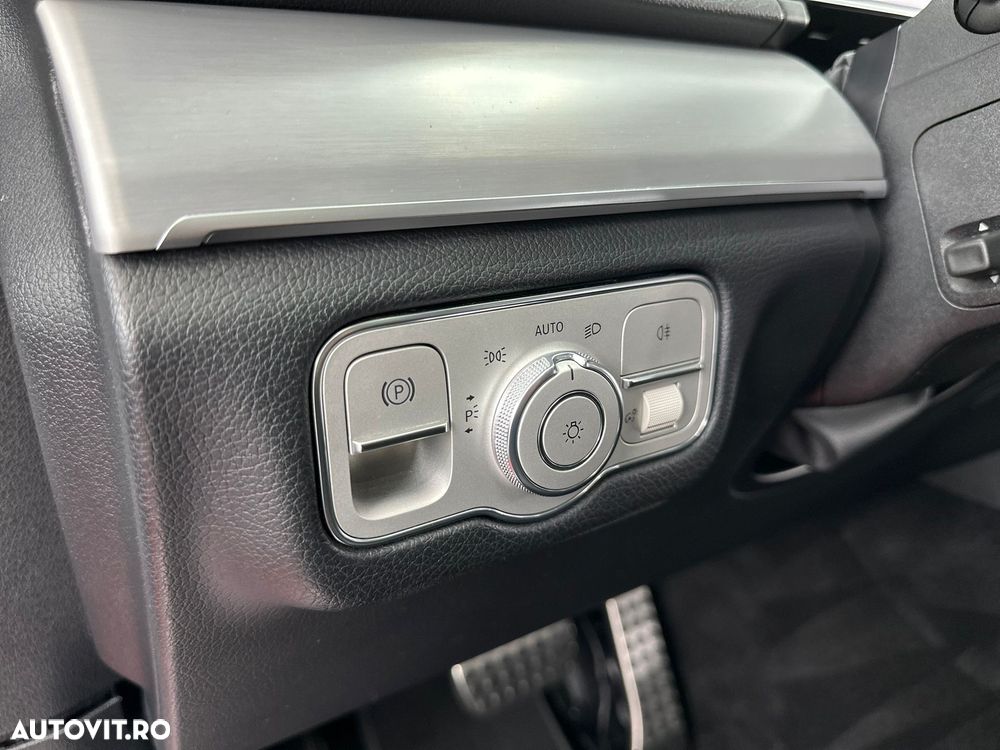 Mercedes-Benz GLE 300 d 4MATIC - 29