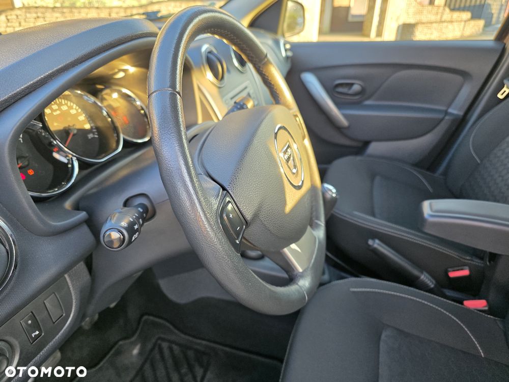 Dacia Sandero 1.2 16V 75 Celebration - 10