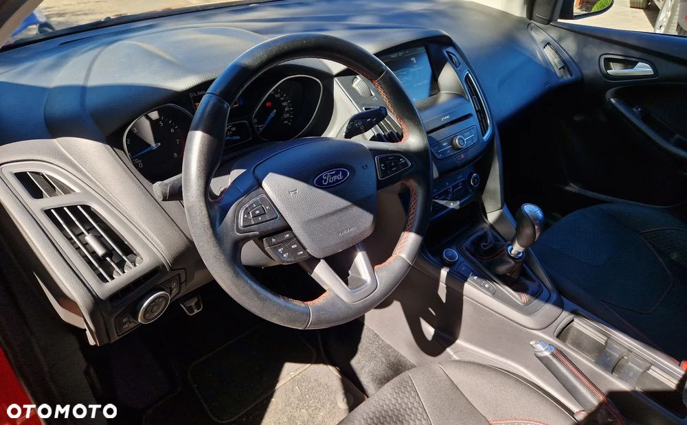 Ford Focus 1.5 EcoBoost STart-Stopp-System ST-LINE - 13