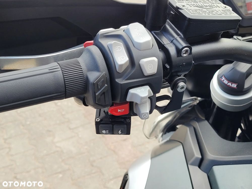 Triumph Tiger - 19