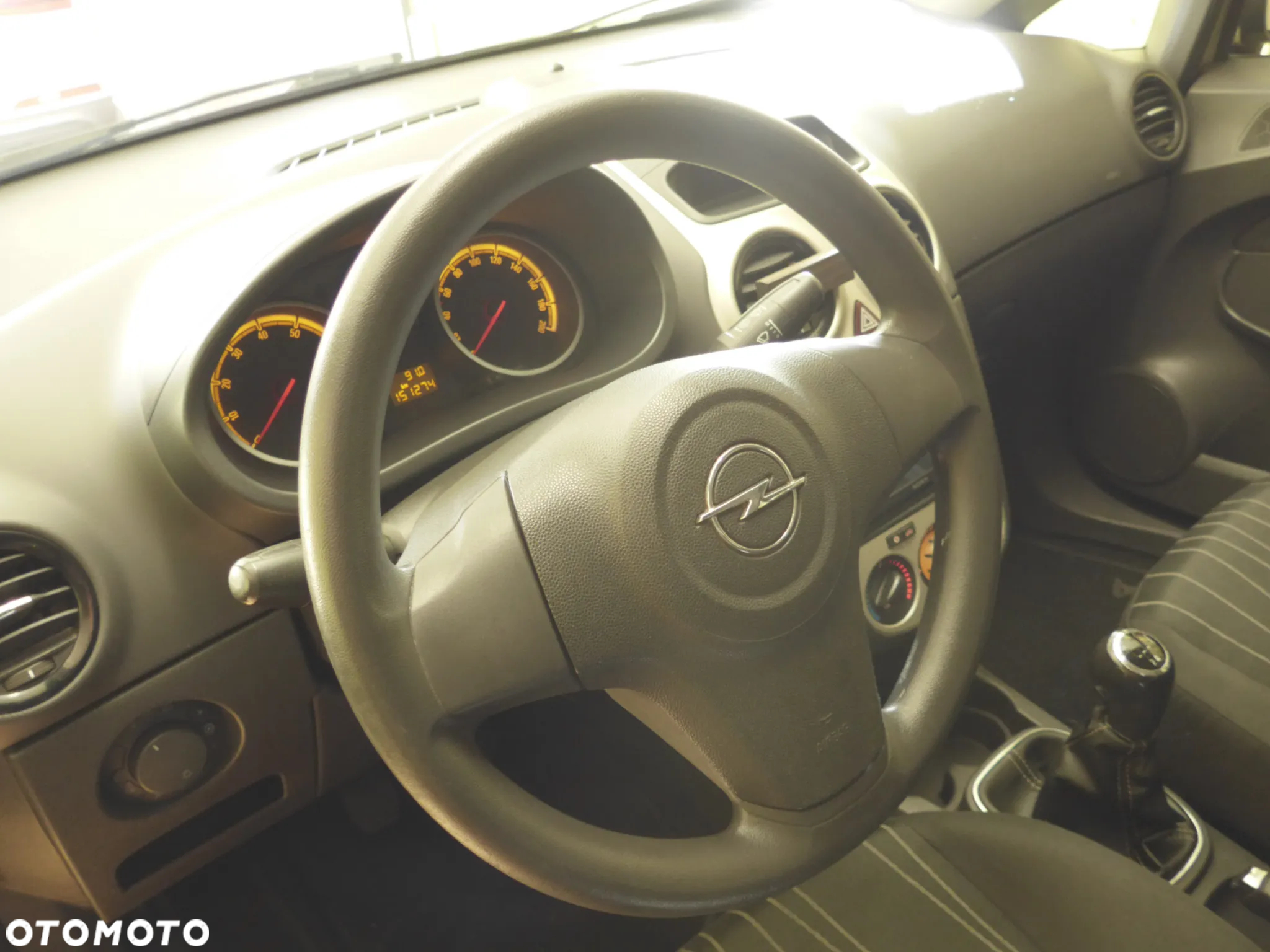 Opel Corsa - 11