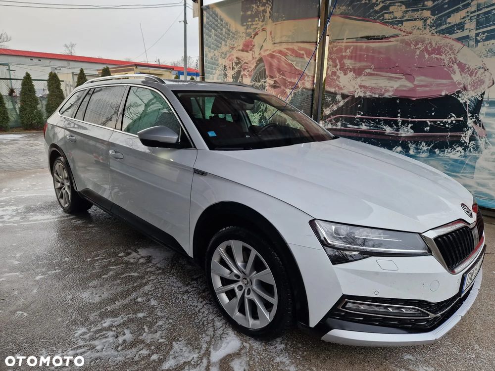 Skoda Superb 2.0 TDI SCR 4x4 Scout DSG - 5